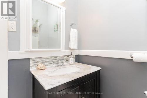 23 Gatwick Avenue, Toronto, ON - Indoor Photo Showing Bathroom