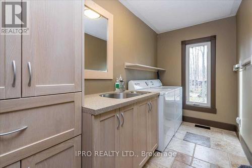 9 Raven Hill Drive, Tiny, ON - Indoor Photo Showing Laundry Room