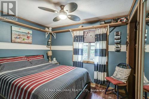 6 Elm Lane, Tiny, ON - Indoor Photo Showing Bedroom