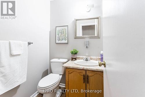 2 Butlers Court, Brampton, ON - Indoor Photo Showing Bathroom