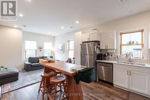 504 English Street, London, ON - Indoor Photo Showing Kitchen With Double Sink