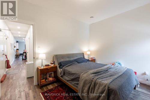 504 English Street, London, ON - Indoor Photo Showing Bedroom