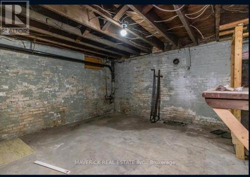 621 Dufferin Avenue, London, ON - Indoor Photo Showing Other Room