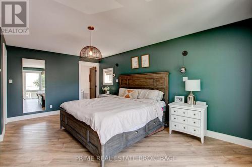 26 Huron Street, Lambton Shores (Grand Bend), ON - Indoor Photo Showing Bedroom