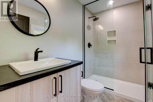 26 Huron Street, Lambton Shores (Grand Bend), ON - Indoor Photo Showing Bathroom