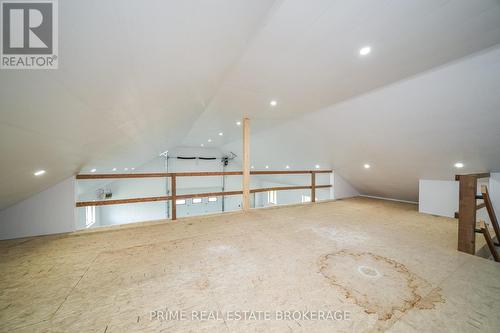 75836C London Road, Huron East, ON - Indoor Photo Showing Other Room