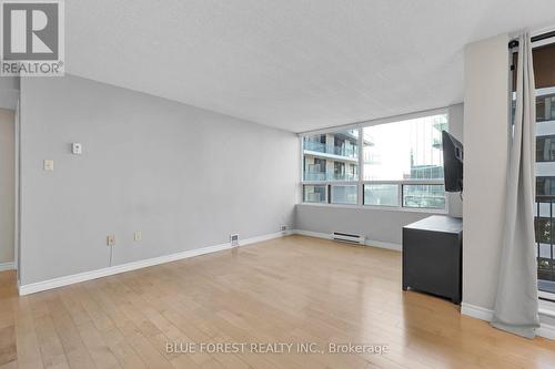 705 - 155 Kent Street, London, ON - Indoor Photo Showing Other Room