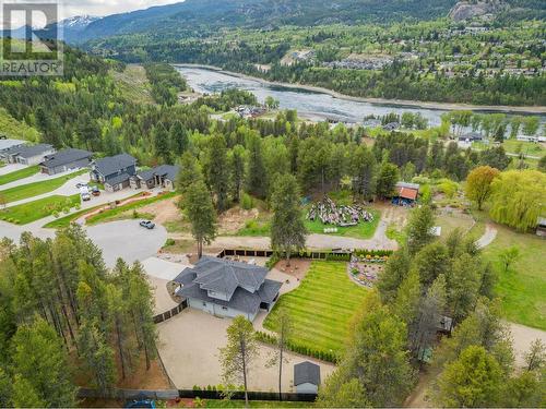 740 Prairie South  Road, Castlegar, BC - Outdoor With View