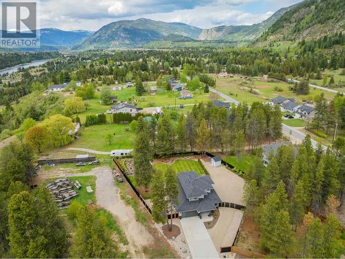 740 Prairie South  Road, Castlegar, BC - Outdoor With View