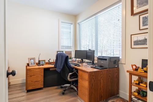 740 Prairie South Road, Castlegar, BC - Indoor Photo Showing Office