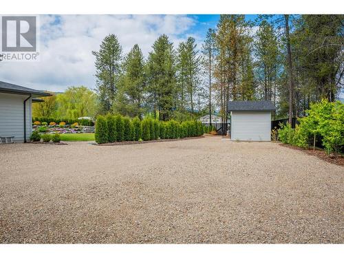 740 Prairie South  Road, Castlegar, BC - Outdoor