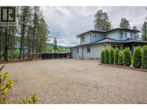 740 Prairie South  Road, Castlegar, BC - Outdoor