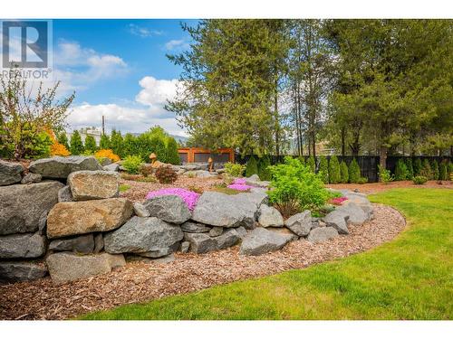 740 Prairie South  Road, Castlegar, BC - Outdoor