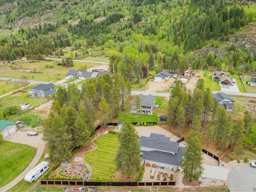 740 Prairie South Road, Castlegar, BC - Outdoor With View