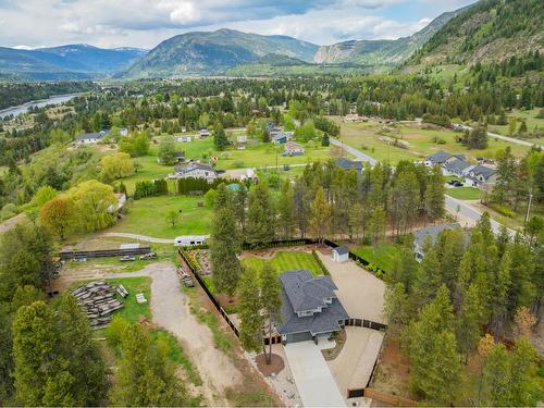 740 Prairie South Road, Castlegar, BC - Outdoor With View