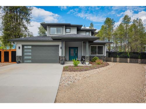 740 Prairie South Road, Castlegar, BC - Outdoor With Facade