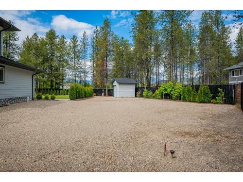 740 Prairie South Road, Castlegar, BC - Outdoor