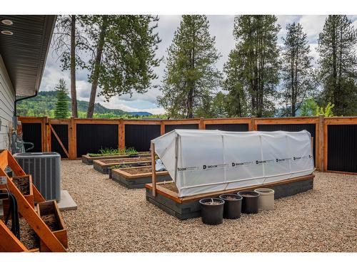 740 Prairie South Road, Castlegar, BC - Outdoor