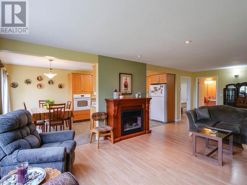 361 Rau Road, Quesnel, BC - Indoor Photo Showing Living Room With Fireplace