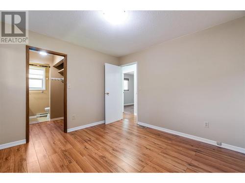 581 21 Street Se, Salmon Arm, BC - Indoor Photo Showing Other Room