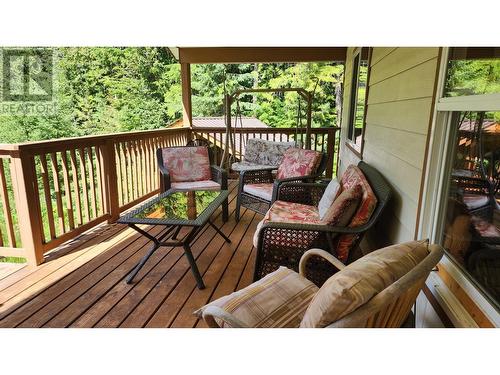 4515 6 Highway, Hills, BC - Outdoor With Deck Patio Veranda With Exterior