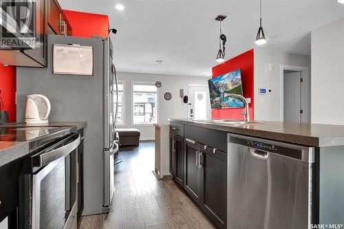 108 2715 Narcisse Drive, Regina, SK - Indoor Photo Showing Kitchen