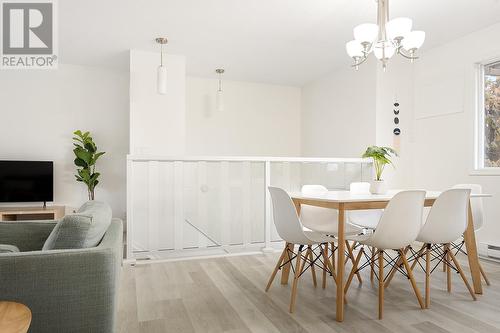 2009/2011 Richter Street, Kelowna, BC - Indoor Photo Showing Dining Room