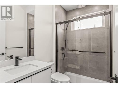 1579 Malbec Crescent, West Kelowna, BC - Indoor Photo Showing Bathroom