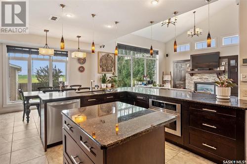 618 Cedar Avenue, Dalmeny, SK - Indoor Photo Showing Kitchen With Upgraded Kitchen