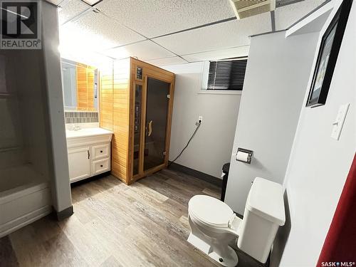 113 Claustre Avenue, Maple Creek, SK - Indoor Photo Showing Bathroom