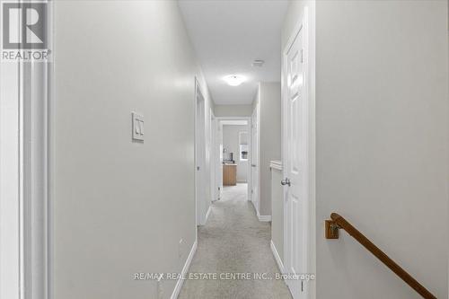 404 Dicenzo Drive, Hamilton, ON - Indoor Photo Showing Other Room