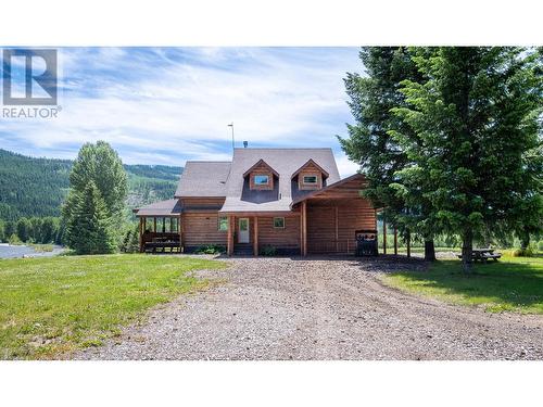 8580 Christian Valley Road, Westbridge, BC - Outdoor