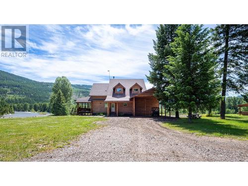 8580 Christian Valley Road, Westbridge, BC - Outdoor