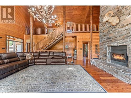 8580 Christian Valley Road, Westbridge, BC - Indoor Photo Showing Living Room With Fireplace