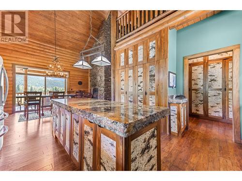 8580 Christian Valley Road, Westbridge, BC - Indoor Photo Showing Kitchen With Upgraded Kitchen