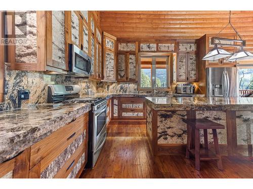 8580 Christian Valley Road, Westbridge, BC - Indoor Photo Showing Kitchen