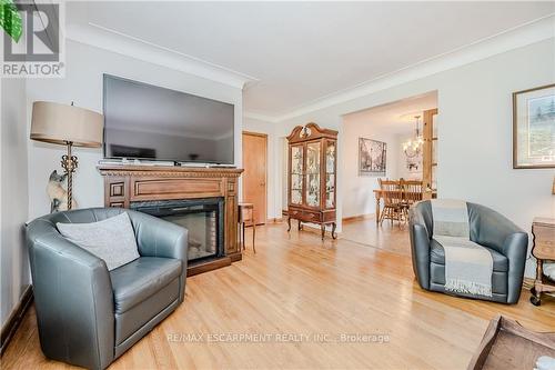 1246 Homewood Drive, Burlington, ON - Indoor Photo Showing Living Room With Fireplace