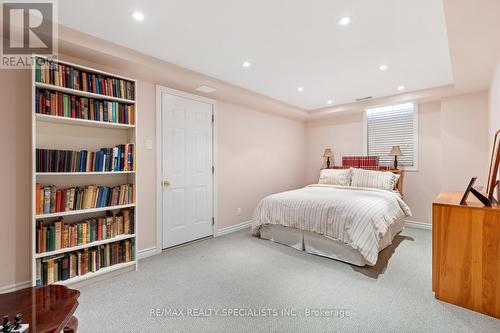 3394 Trelawny Circle, Mississauga, ON - Indoor Photo Showing Bedroom