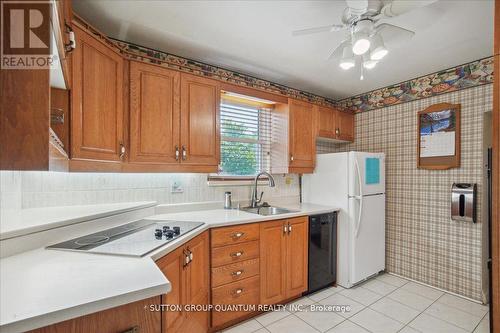 186 Aldercrest Road, Toronto, ON - Indoor Photo Showing Kitchen