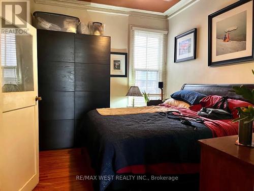 112 Crawford Street, Toronto C01, ON - Indoor Photo Showing Bedroom