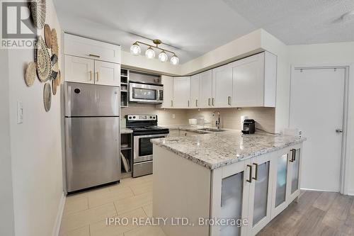 1610 - 25 Grenville Street, Toronto, ON - Indoor Photo Showing Kitchen With Stainless Steel Kitchen With Upgraded Kitchen