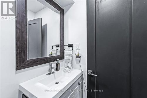 7178 Bendigo Circle, Mississauga, ON - Indoor Photo Showing Bathroom