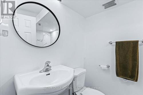 7178 Bendigo Circle, Mississauga, ON - Indoor Photo Showing Bathroom