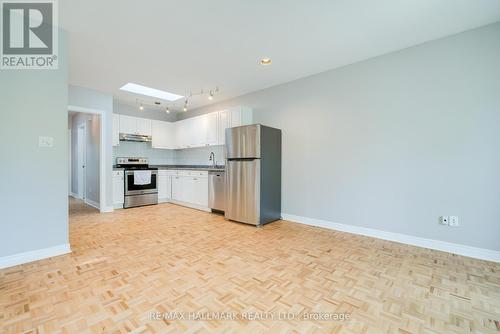 37 West Avenue, Toronto (South Riverdale), ON - Indoor Photo Showing Kitchen