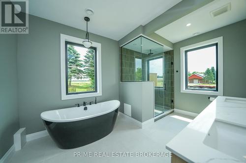 75836 London Rr 1 Road, Huron East (Brucefield), ON - Indoor Photo Showing Bathroom