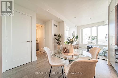 3908 - 10 York Street, Toronto, ON - Indoor Photo Showing Dining Room