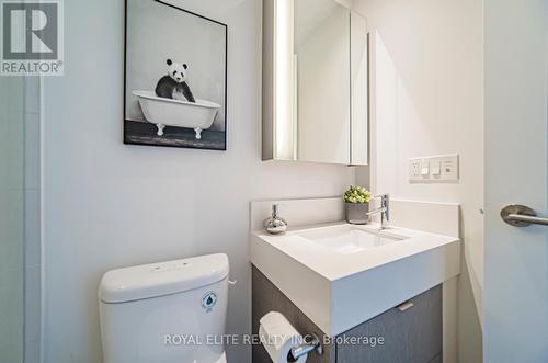 3908 - 10 York Street, Toronto, ON - Indoor Photo Showing Bathroom