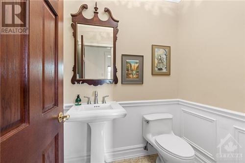 1222 Century Road E, Ottawa, ON - Indoor Photo Showing Bathroom