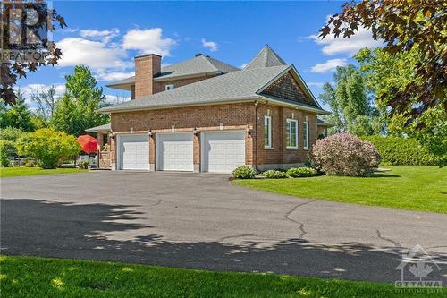 1222 Century Road E, Ottawa, ON - Outdoor