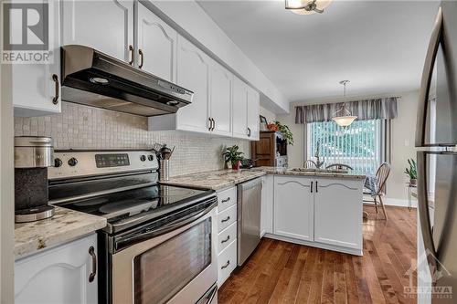 10 Hodgson Court, Ottawa, ON 